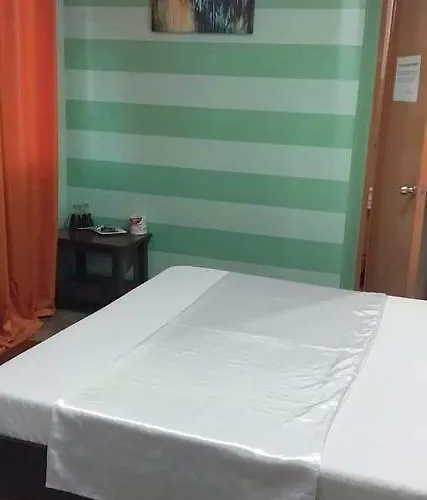 Hotel Hr Bar And Restaurant
