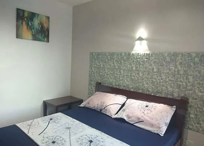 Hotel Hr Bar And Restaurant Bantayan