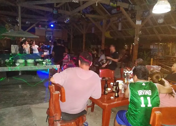 Hr Bar And Restaurant
