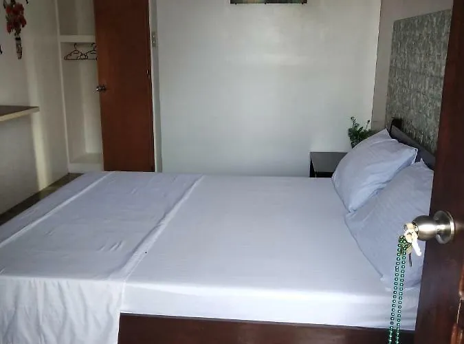 Hr Bar And Restaurant Hotel *